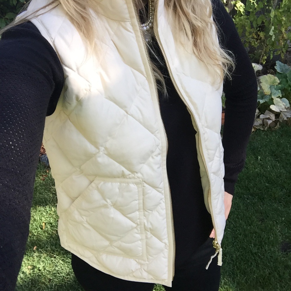 NWT J. Crew Factory Down Vest Medium.